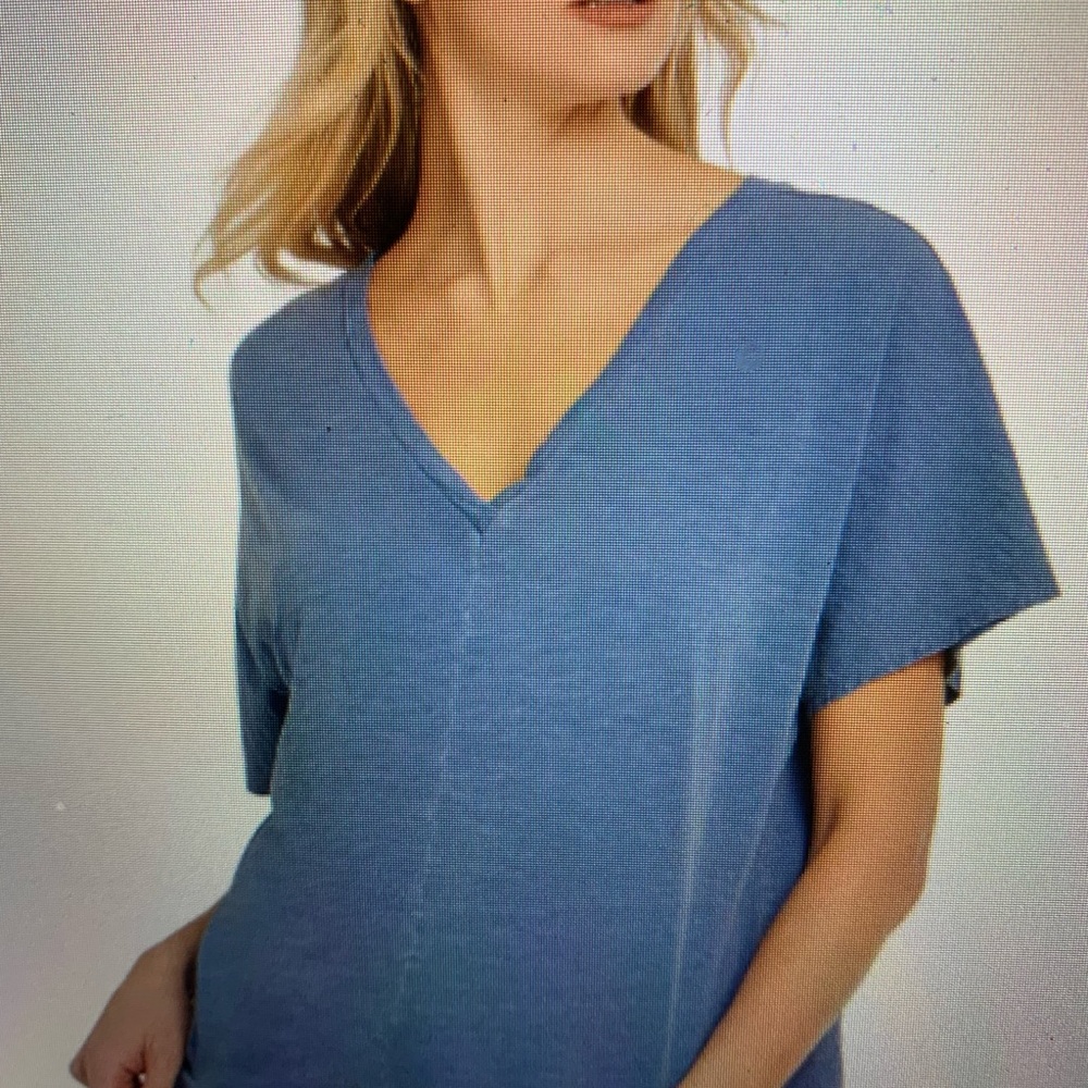 DKNY Jeans Cotton V-Neck Top